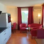 מלון Via Roma 4*