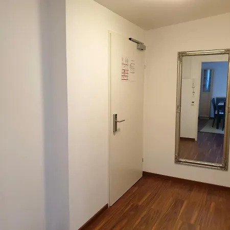 Via Roma 4*