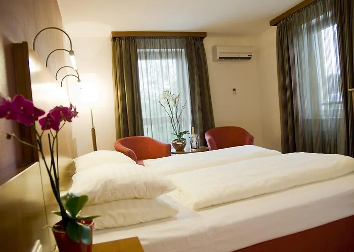 Via Roma Hotel 4*