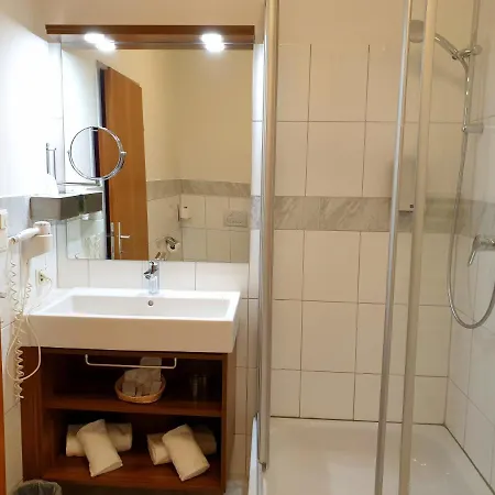 Hotel Via Roma 4*