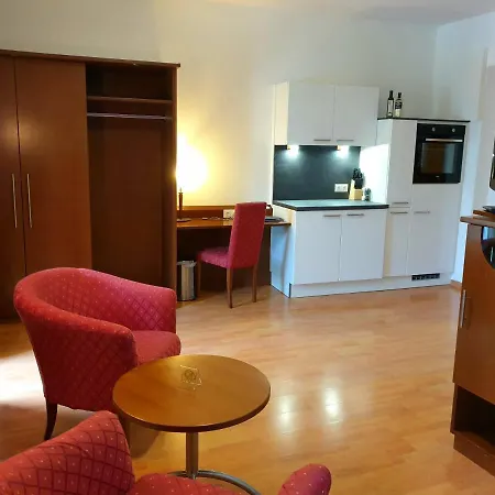 Via Roma Hotel 4*