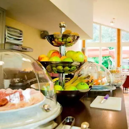 Hotel Via Roma 4*