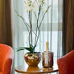 Otel Via Roma 4*
